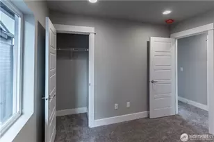 18911 Eagle Ridge Dr E, Bonney Lake, WA 98391 - Photo 8