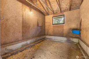 34412 Mountain Hwy E, Eatonville, WA 98328 - Photo 30