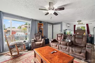 304 Harris St, Kelso, WA 98626 - Photo 8