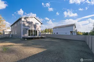 225 N 54th Pl, Mount Vernon, WA 98273 - Photo 34