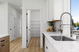 224 N 54th Pl, Mount Vernon, WA 98273 - Photo 16