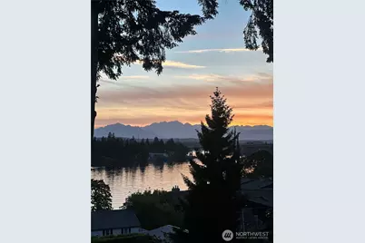 1149 Wheaton Way, Bremerton, WA 98310 - Photo 10