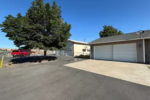 298 Rd 19 NW, Soap Lake, WA 98851 - Photo 2