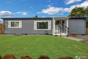 213 169th St E, Spanaway, WA 98387 - Photo 2