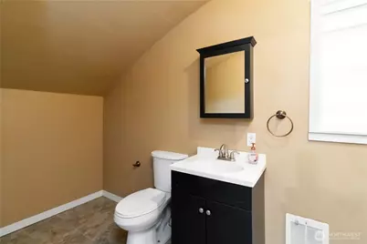 546 4th Avenue SW, Castle Rock, WA 98611 - Photo 30