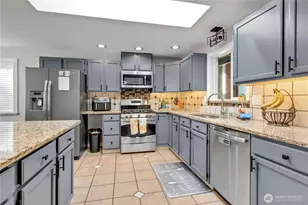 708 3rd St W, Rainier, WA 98576 - Photo 24