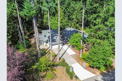 708 3rd Street W, Rainier, WA 98576 - Photo 4