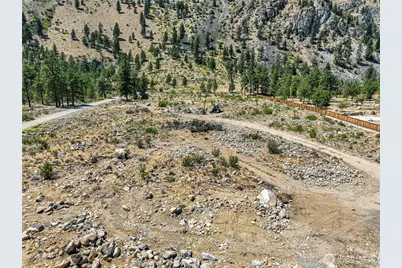 15250 US Highway 97A, Entiat, WA 98822 - Photo 14