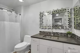 425 Vine St, Seattle, WA 98121 - Photo 12