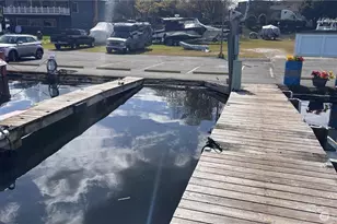 9050 Seward Park Ave S, Seattle, WA 98118 - Photo 2