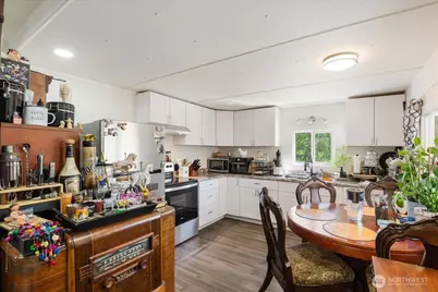 214 Holcomb Avenue #B8, Kelso, WA 98626 - Photo 10