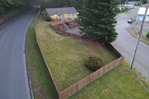 701 NW Dexter Ave, Winlock, WA 98596 - Photo 2