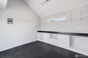 4004 50th St Ct E, Tacoma, WA 98443 - Photo 10