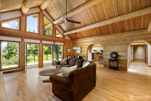 11724 Hummingbird Ln, Anacortes, WA 98221 - Photo 12