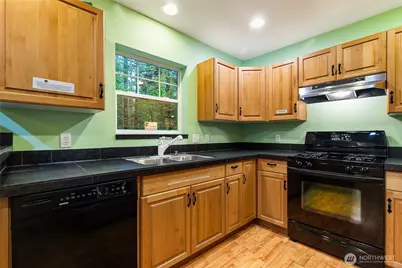 7493 Miller Way, Deming, WA 98244 - Photo 14