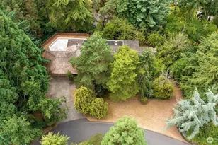 2305 88th Ave NE, Clyde Hill, WA 98004 - Photo 18