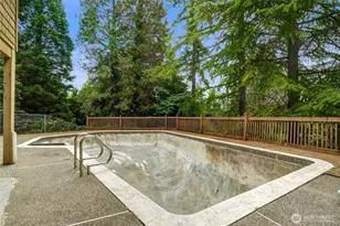 2305 88th Ave NE, Clyde Hill, WA 98004 - Photo 6