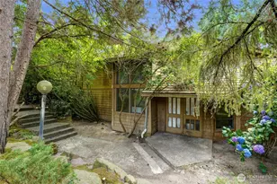 2305 88th Ave NE, Clyde Hill, WA 98004 - Photo 4