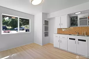 1521 Lake Ave S, Renton, WA 98055 - Photo 12