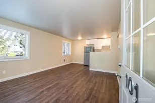 6515 5th Ave NE, Seattle, WA 98115 - Photo 4