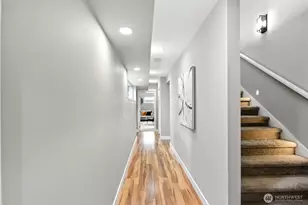 8221 S 121st St, Seattle, WA 98178 - Photo 14