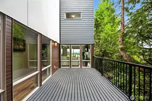 8221 S 121st St, Seattle, WA 98178 - Photo 10