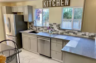 1304 Madrona Beach Rd NW, Olympia, WA 98502 - Photo 8