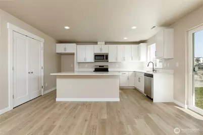 921 W Ted Yao Way, Moses Lake, WA 98837 - Photo 6