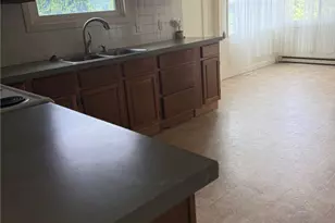 1019 Duryea St, Raymond, WA 98577 - Photo 14