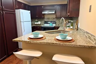 7600 SE 29th St, Mercer Island, WA 98040 - Photo 6