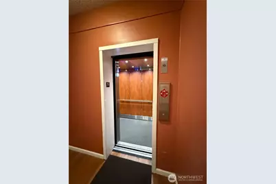 7600 SE 29th St #501, Mercer Island, WA 98040 - Photo 18