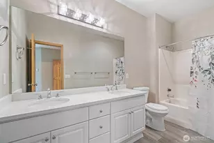 17610 134th Ln SE, Renton, WA 98058 - Photo 14