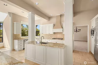 15805 SE 16th Street, Bellevue, WA 98008 - Photo 24