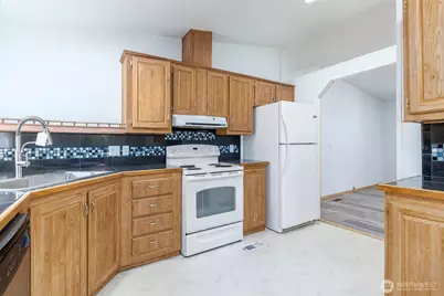 254 Mountain View Drive, Packwood, WA 98361 - Photo 8