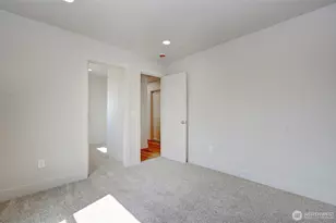 442 Washington St, Woodland, WA 98674 - Photo 30