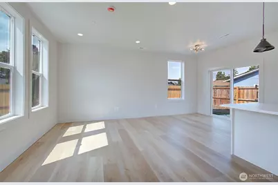 442 Washington Street, Woodland, WA 98674 - Photo 10