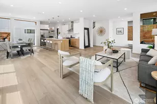 8833 Wallingford Ave N, Seattle, WA 98103 - Photo 10