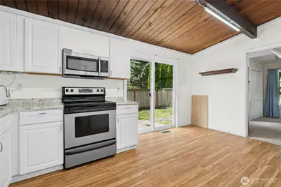 920 2nd Avenue SE, Issaquah, WA 98027 - Photo 4