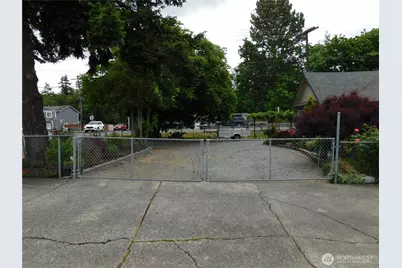 25003 16th Avenue S, Des Moines, WA 98198 - Photo 4