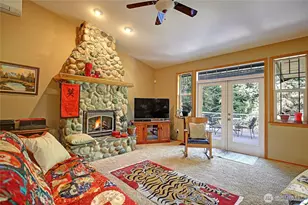 628 N Sunset Dr, Camano Island, WA 98282 - Photo 2