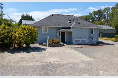 10516 E Riverside Drive, Bothell, WA 98011 - Photo 22