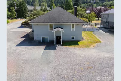 10516 E Riverside Drive, Bothell, WA 98011 - Photo 24
