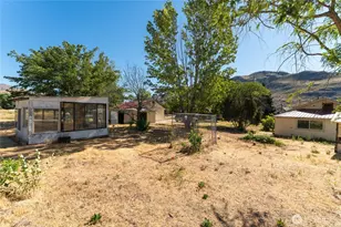 750 4th St, Chelan, WA 98817 - Photo 22