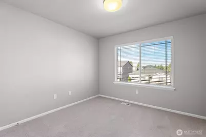 17350 129th Avenue E, Puyallup, WA 98374 - Photo 24