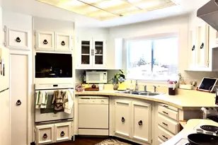 402 W 6th Ave, Ritzville, WA 99169 - Photo 2