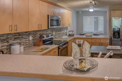 262 Oyhut Bay Boulevard SW #305, Ocean Shores, WA 98569 - Photo 12