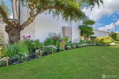 747 37th Street SE #9A, Auburn, WA 98002 - Photo 4