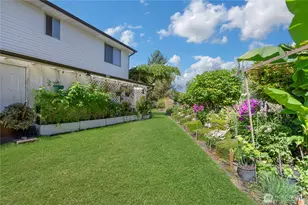 747 37th St SE, Auburn, WA 98002 - Photo 2