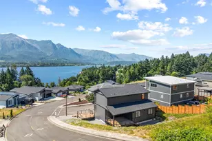 243 NE Hemmingway Dr, Stevenson, WA 98648 - Photo 2