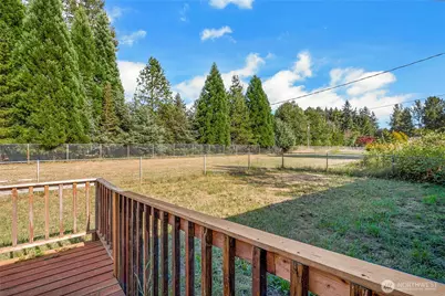 12422 26th Avenue E, Tacoma, WA 98445 - Photo 2